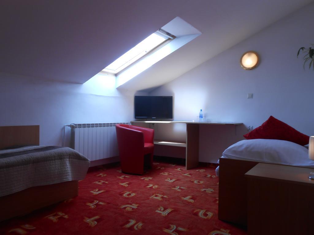 Hotel As Biała Podlaska Rom bilde